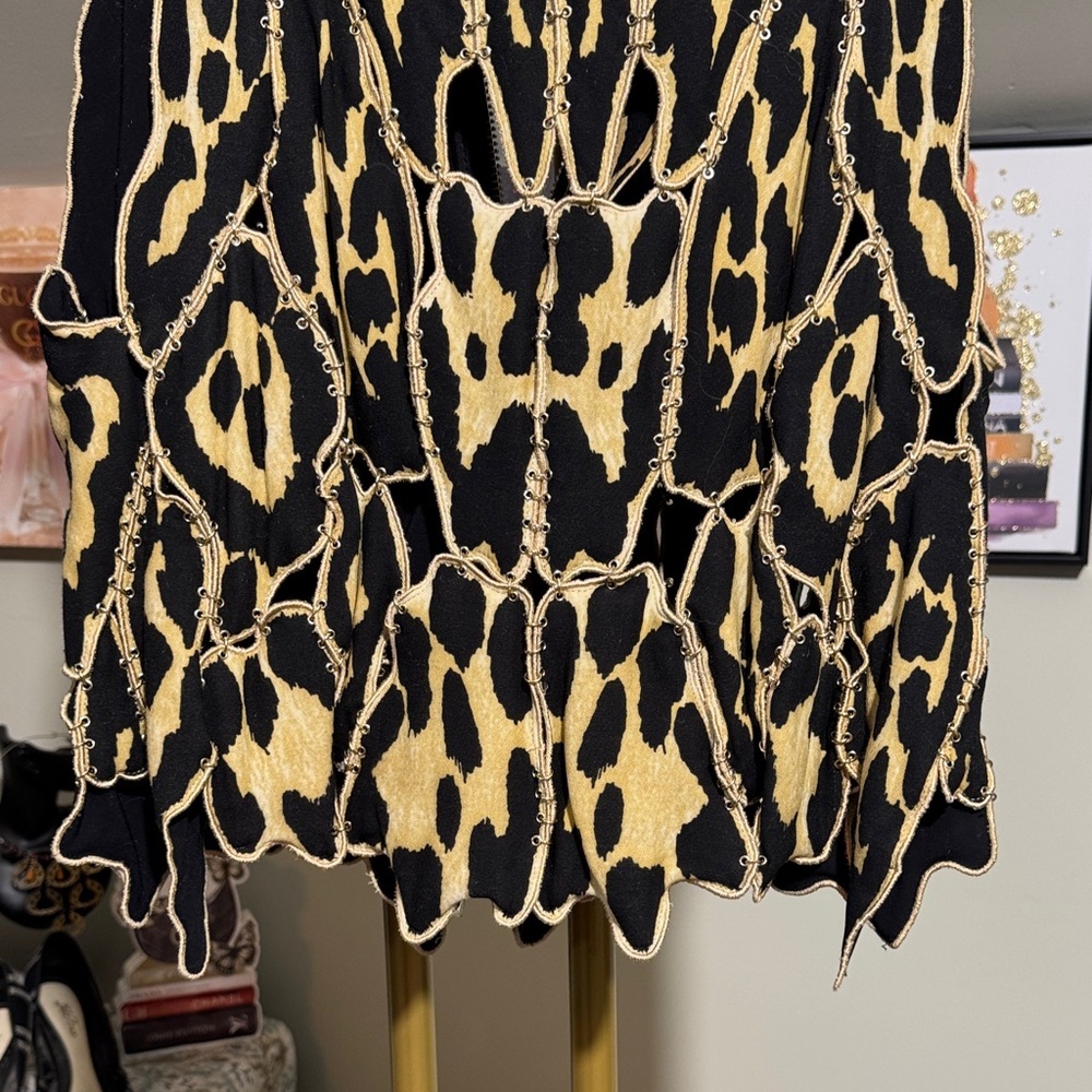 🌠Givenchy Runway! ONE OF A KIND!Reconstructed Black/Gold Leopard Print Zip Vest! - Picture 7 of 10